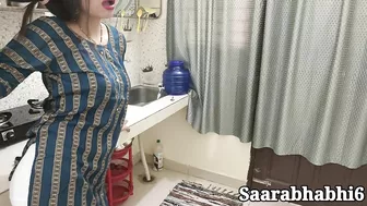 Indian Husband Ne Kitchen Main Biwi Ko Jabardasti Khich Ke Choda