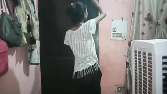 Sexy Wife Ki Chudai Uske Sasurji Ne Room Me Ghus Ke Kiya