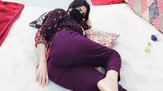 Pakistani Girl Doing Striptease Nude Body Show