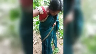 Indian Beauty Desi Bhabhi Forest Outdoor Hard-Core Sex Video