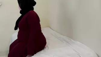 Fucking A Chubby Muslim Mother-In-Law Wearing A Red Burqa & Hijab (Part-2)