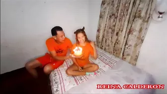 Cumpliendo 19 Añitos Reina Calderon Le Doy De Regalo Que Me Chupe La Verga Y Una Buena Culeada (Full Video En Premium)