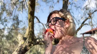 I Invite Him To Have A Snack Outdoors Just To Have A Good Fuck - Ita