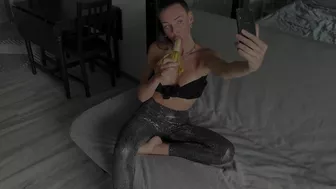 Insta Stories - Slutty Stepmommy Teaches How To Eat A Banana