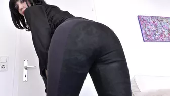 Pamper My Riding Pants Ass And Masturbate At The Same Time