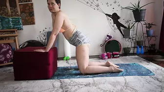 Goddess Aurora Willows Deep Hip Opener Stretches