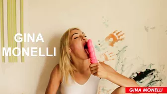 Blonde Fuck Herself With Dildo Makes A Loud Orgasm