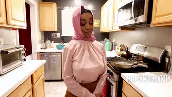 Curvy Ebony In Hijab Rides Like A Pro - Lily Starfire