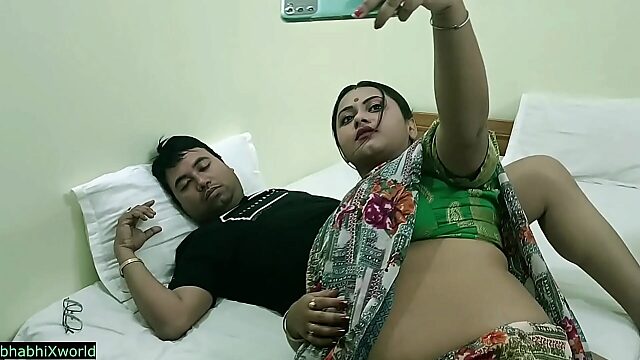 Dirty Desi Maid Fucks Her Married Boss Secretly