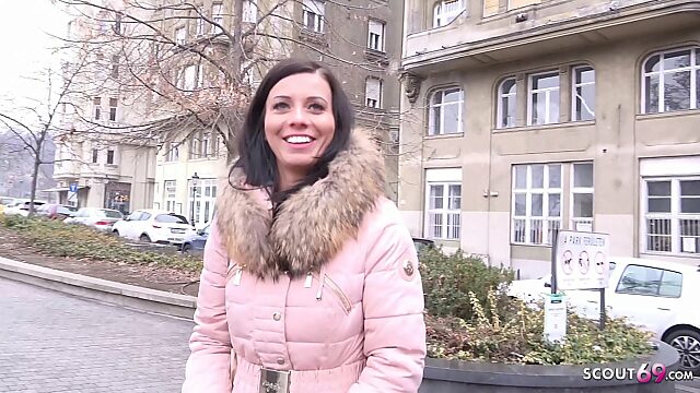 Milf Vicky's Street Casting Craving For A Huge Dick