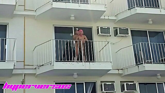 Steamy Public Balcony Sex In Acapulco With A Clever Waitress