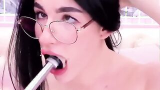 Dildo Deepthroat