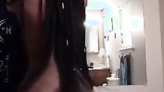 Thot Shaking Her Ass