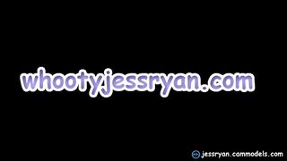 Foxy Milf Jess Ryan Salt Shaker Twerking Fun