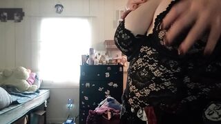 Sexy Milf Teases And Plays With Herself Till Orgasm