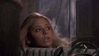 Sarah Michelle Gellar - Buffy S02E16 (Caught Naked Enf (Hd Widescreen))