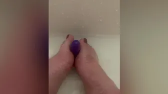 Tiny Toy Play With My Wet Feet