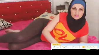 Hijab Leggings Girl Teases