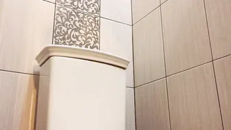 Schoolgirl In Leggings Loves To Cum In The Toilet When Anyone Can Caught He
