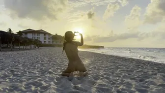 Monika Fox Swims In Atlantic Ocean And Poses Naked On A Public Beach In Cuba