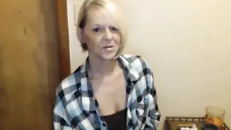 Hot Milf 1St Smoke And Chat Than Sex