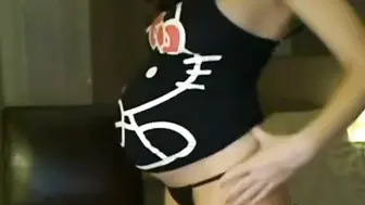 Big Nippled Pregnant Hottie On Cam