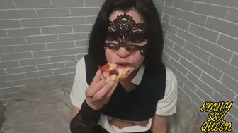 Schoolgirl Fucking Like A Whore And Eating Pizza With Cum - Emily Sex Queen