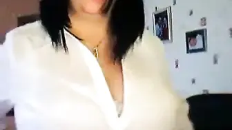 Big-Titted Amateur's Webcam Show