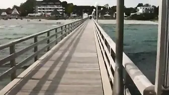 Deutscher Amateur Mit Großen Titten Gibt Einen Blowjob Auf Einem Pier