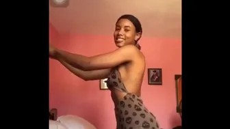 Mi Novia Me Manda Video Bailando Sexy La Muy Puta