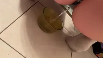 Mistress Alexis Pees And Dumps A Full Bowl Of Delicious Piss On Slaves Face