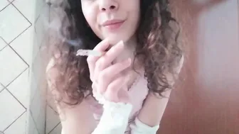 Smoking With Hot Gloves