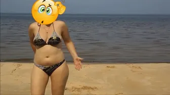 Girl Piss In Beach-Golden Rain 4