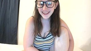 Onlyfans Amateur Solo Babe In Glasses Chats With Her Followers