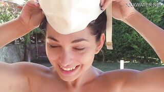 Lidia Skukoha Masturbates In The Swimming Pool