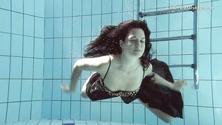 Zhanetta Super Sexy Underwater Slut