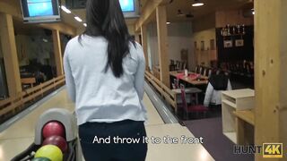 Hunt4K. Sex In A Bowling Place - I've Got Strike