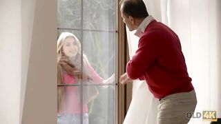 Old4K. Old Dad Enjoys Unexpected Encounter With Beautiful Stranger