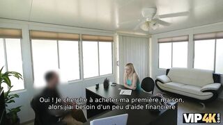 Vip4K. La Danseuse De Strip-Tease Ne Peut Pas Payer Le Loyer Alors Pourquoi Vient-Elle Baiser