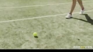 Sexy Ball-Girl Jennifer Dark Rides Big-Dick On The Tennis Court