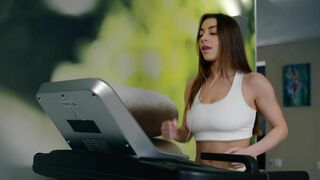 Possessed Eve Sweet And Josephine Jackson Fuck At The Gym