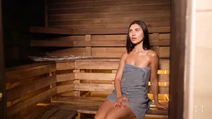 She Gave Herself To The First Guy She Met In A Public Sauna