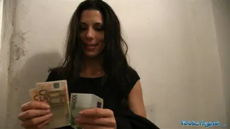 Quick Cash For Spanish Babe