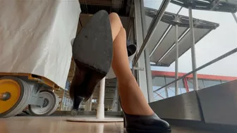 Flight Duty In Nude Pantyhose Fullclip