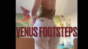 Venus Performing 4U