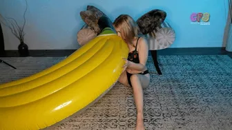 Princess A Inflates Banana By Mouth Hd Mp4 (1920X1080)