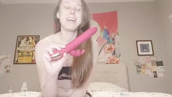 Thrusting Dildo Vibrator Orgasm