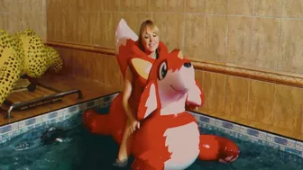 Alla Naked Hot Fucking An Inflatable Fox In The Pool And Wearing A Red Inflatable Vest