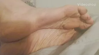 Exposing My Dirty Soles