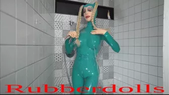 Lara Latex - In The Shower - Mobile